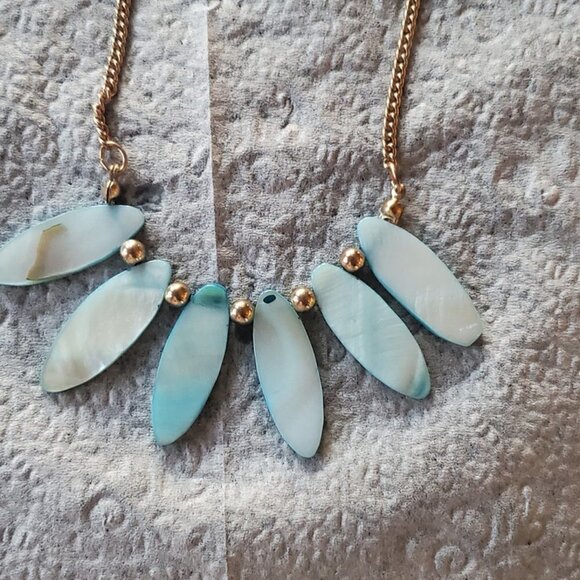 Frosted Aqua Petals Pendant Necklace 🌴 - Picture 6 of 9